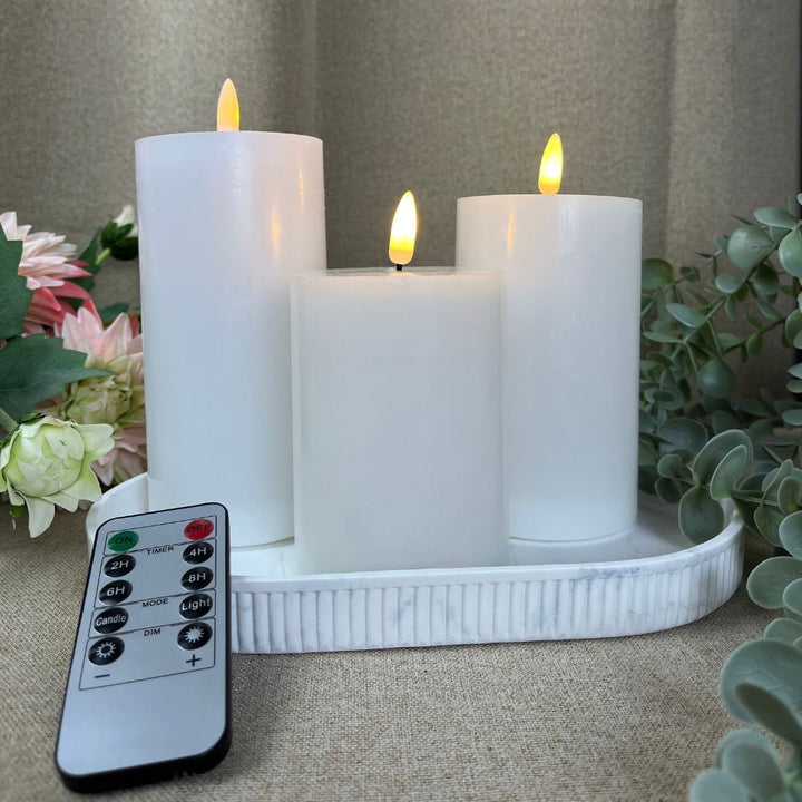 3 LED Bloklys med 3D flamme og fjernbetjening Ø7,5 cm - Hvid