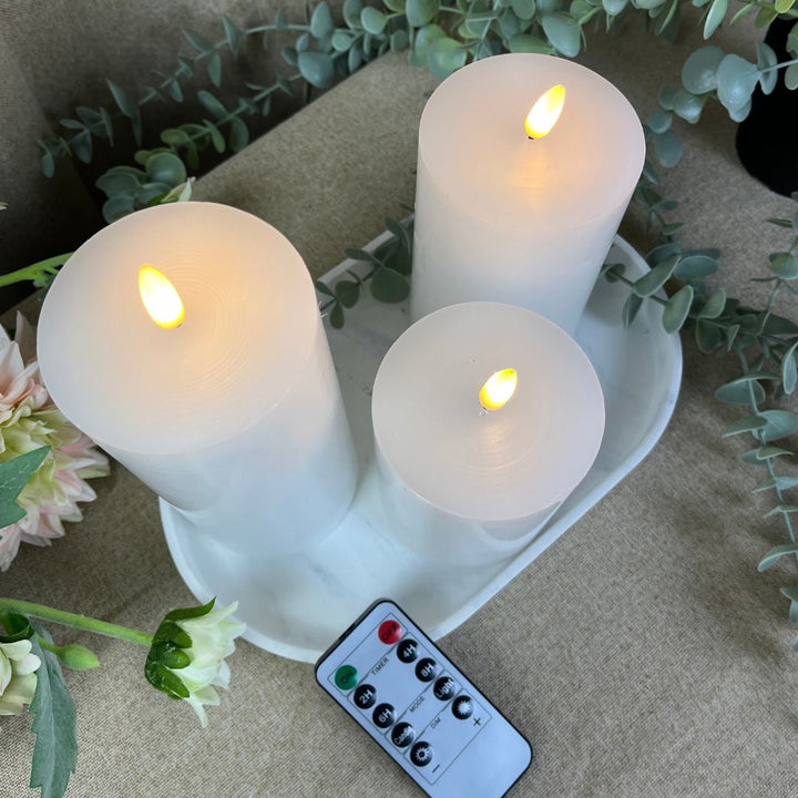 3 LED Bloklys med 3D flamme og fjernbetjening Ø7,5 cm - Hvid