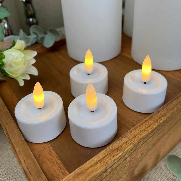 LED lyssæt 10 stk. 3 bloklys, 2 stagelys, 4 fyrfadslys, 1 remote