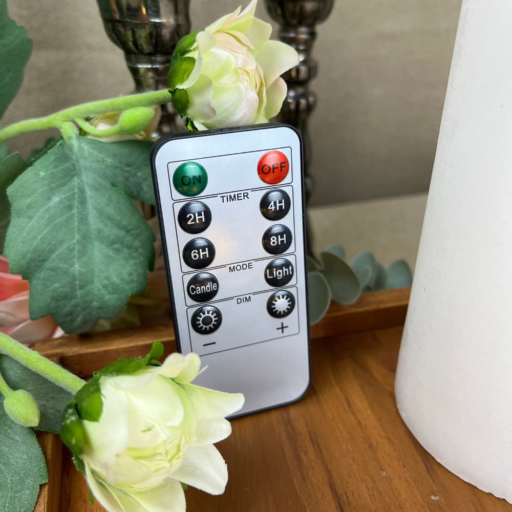 LED lyssæt 10 stk. 3 bloklys, 2 stagelys, 4 fyrfadslys, 1 remote