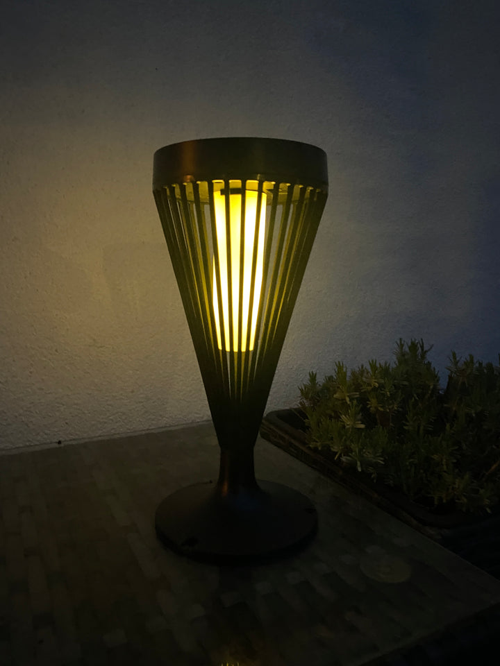 Solcellslampa - 46,5 cm för spjut, bord eller vägg