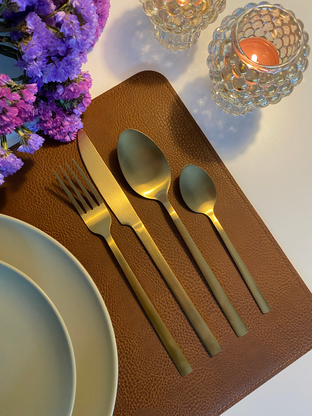 Bestiksæt 16 dele - Mat guld belægning Rustfrit stål