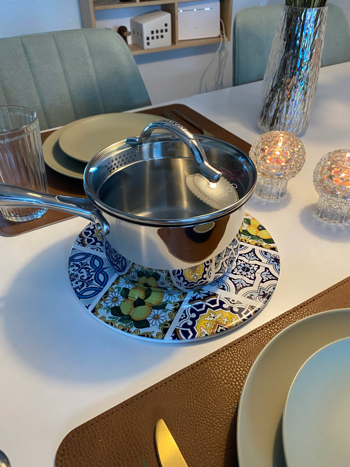 Bordskåner i keramik med kork bund Ø 25 cm - ass motiv