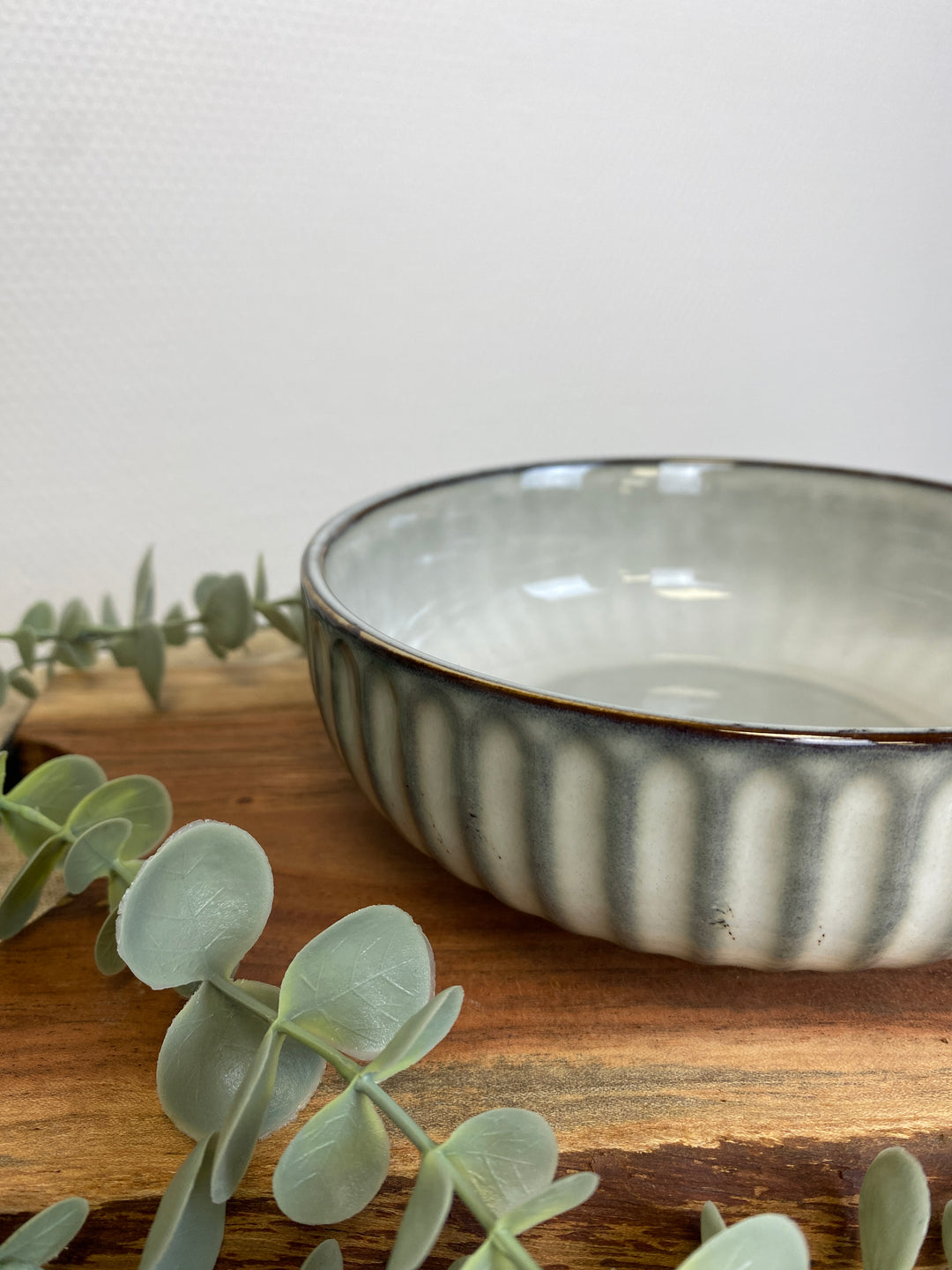 Skål med riller lys grå/mørk grå - Stor