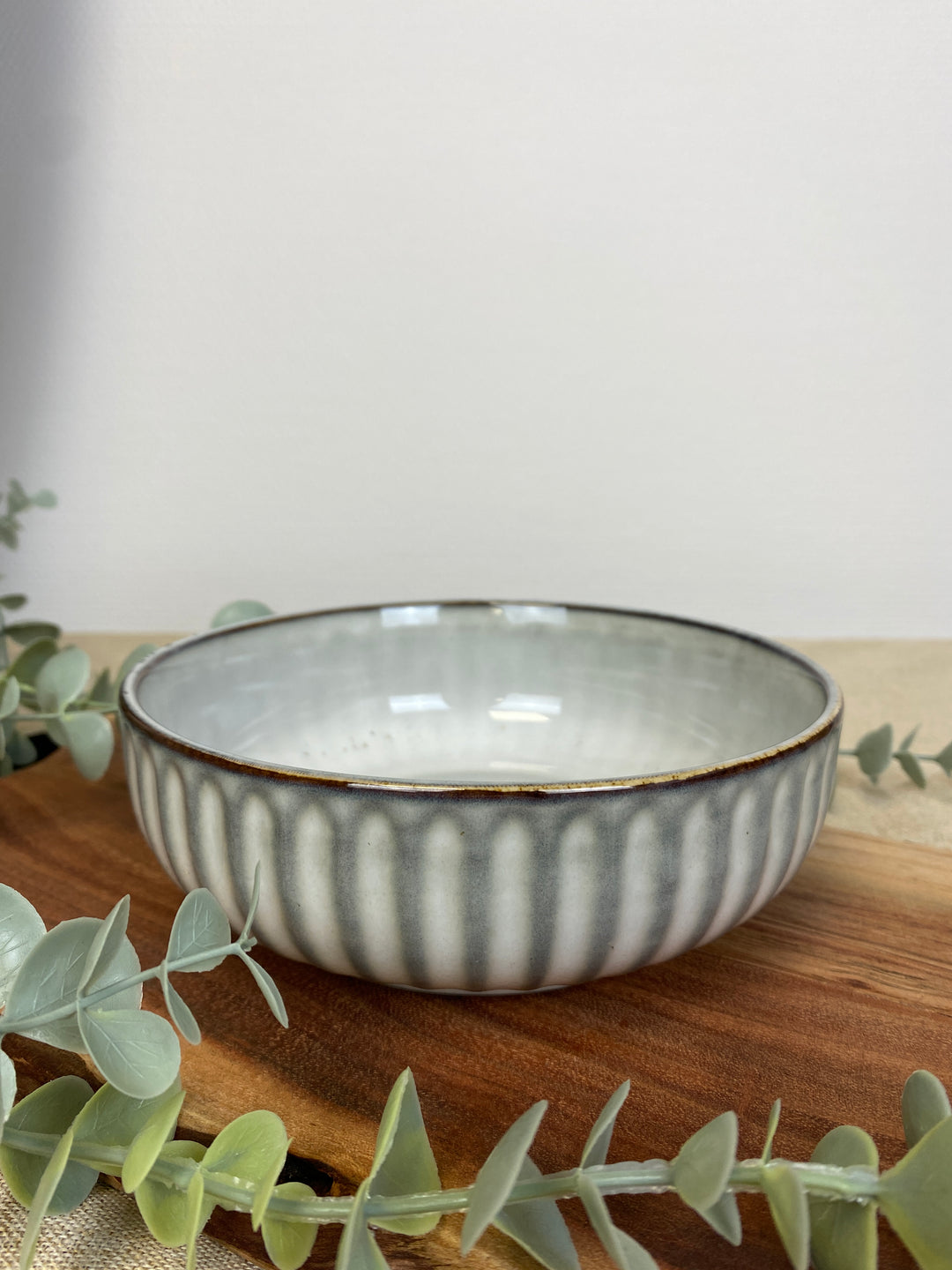 Skål med riller lys grå/mørk grå - Lille