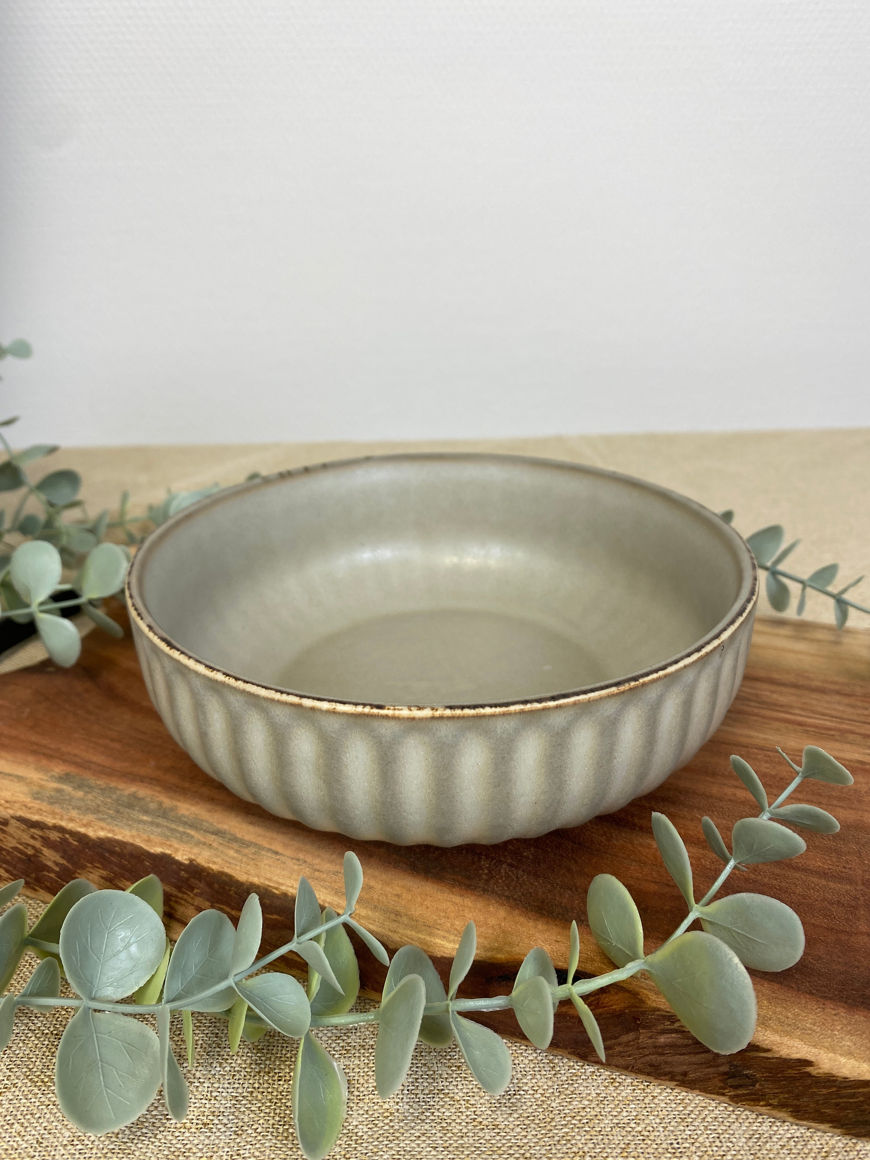 Skål med riller mat brun - Stor