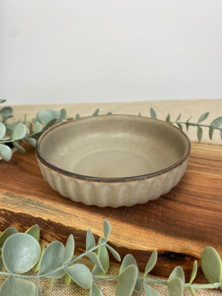 Skål med riller mat brun - Lille