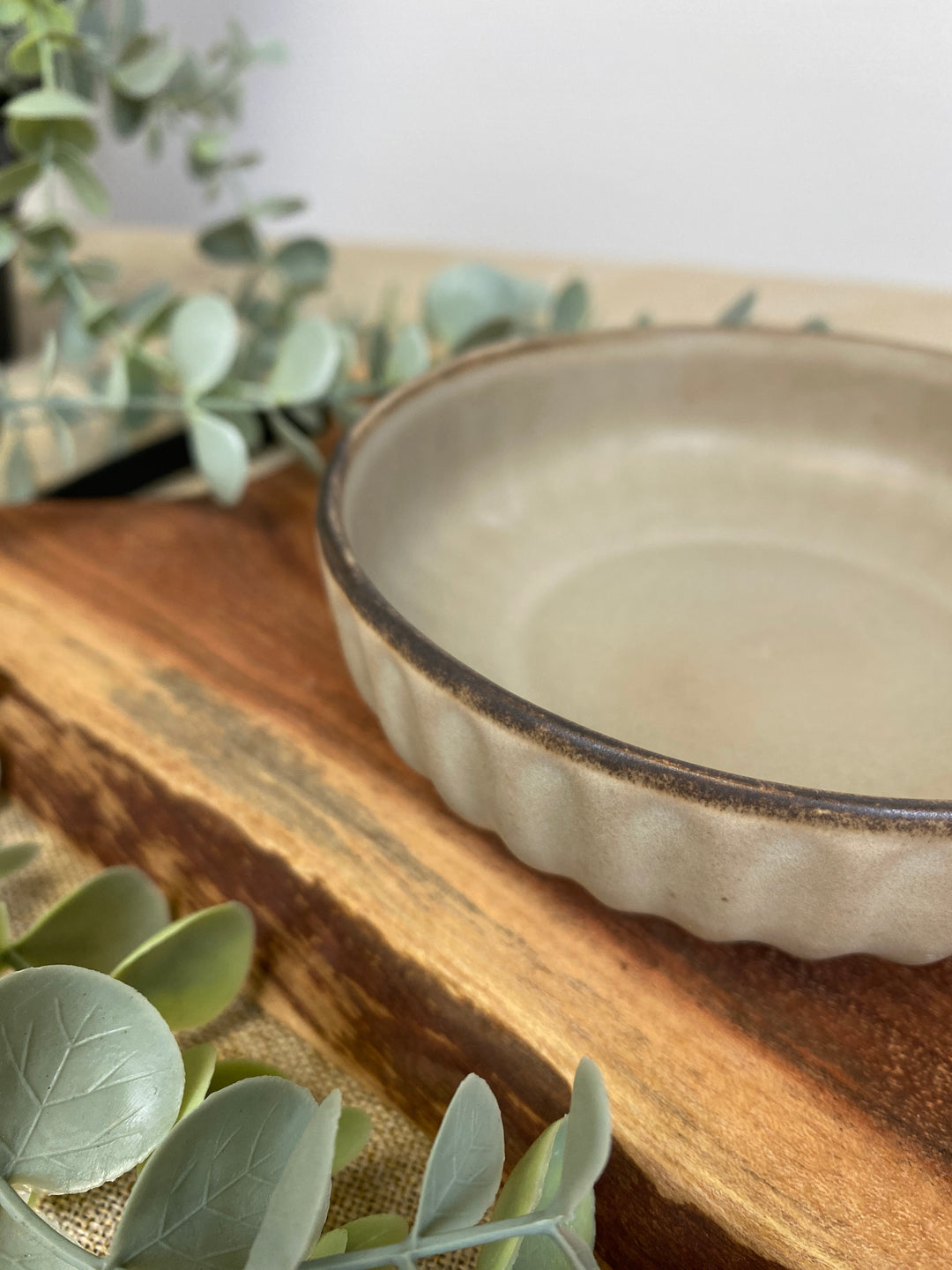 Skål med riller mat brun - Lille