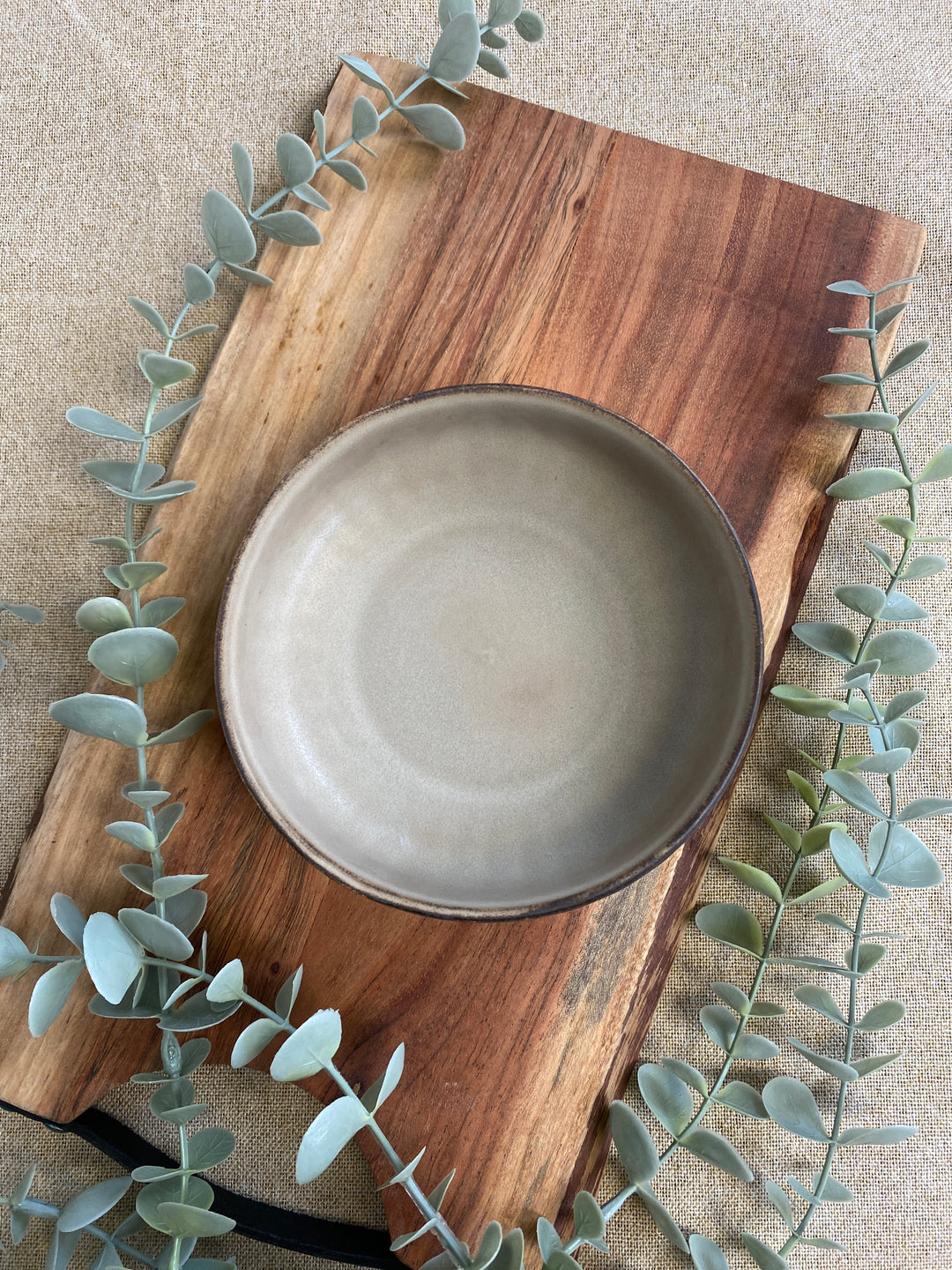 Skål med riller mat brun - Lille