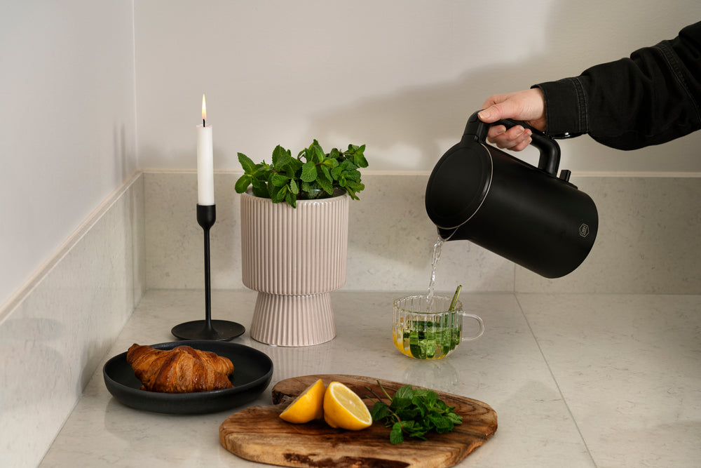 OBH Nordica - elkedel Thermo Protect 1,5 L sort