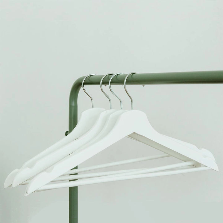 Trähängare - 4 st - Diverse Svart/vit