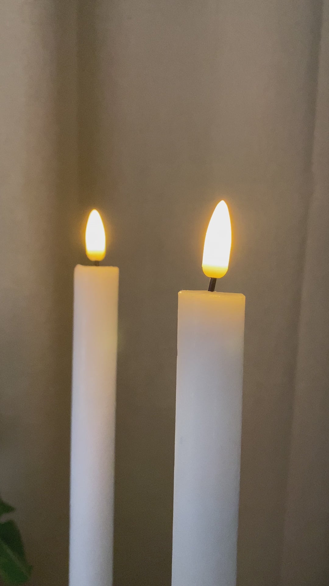 Conzept - 2 x Ljusstake med 3D-flamma Vit - 22 cm
