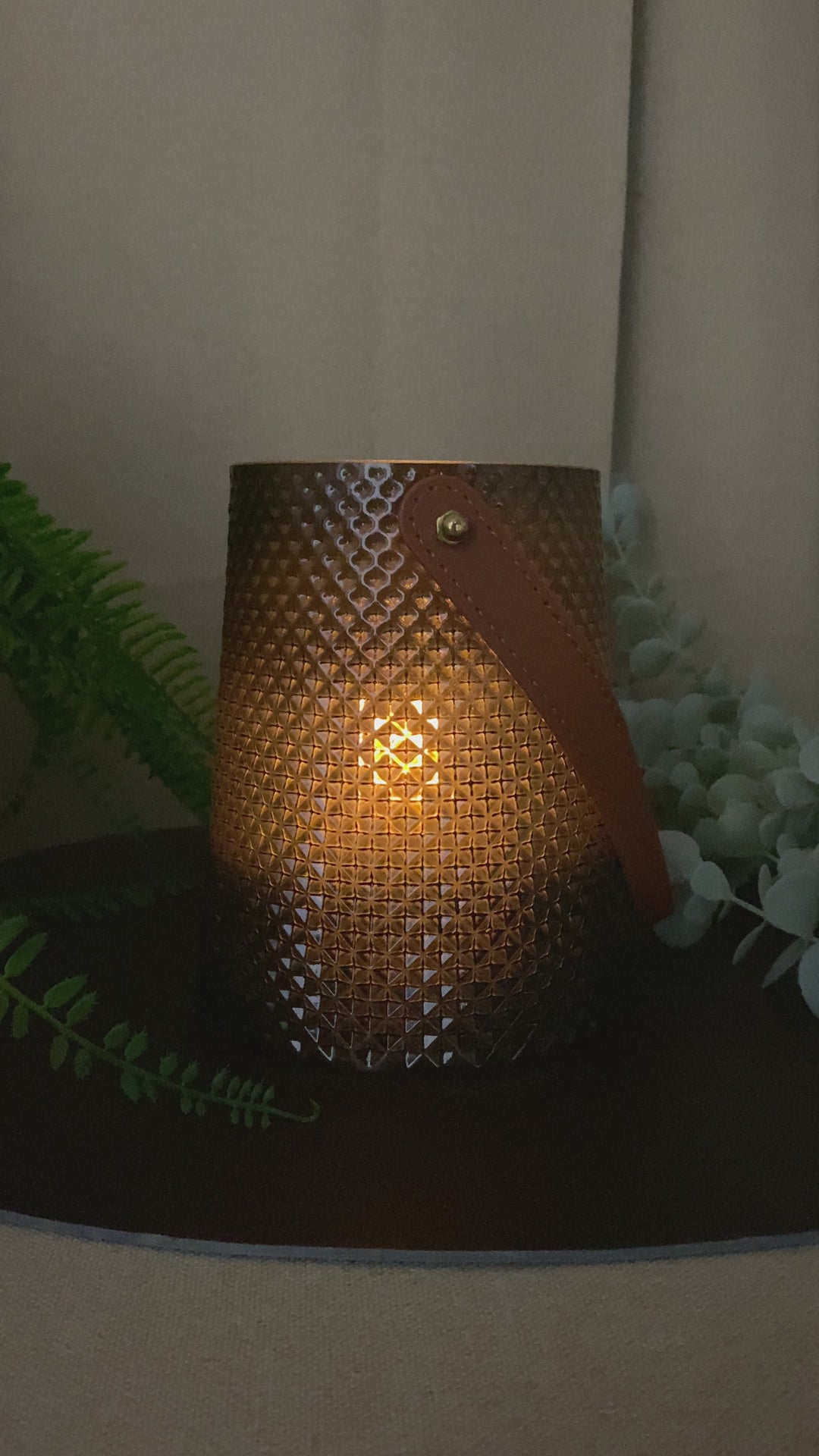 Lysestage med hank Ø13x15 cm - i grå