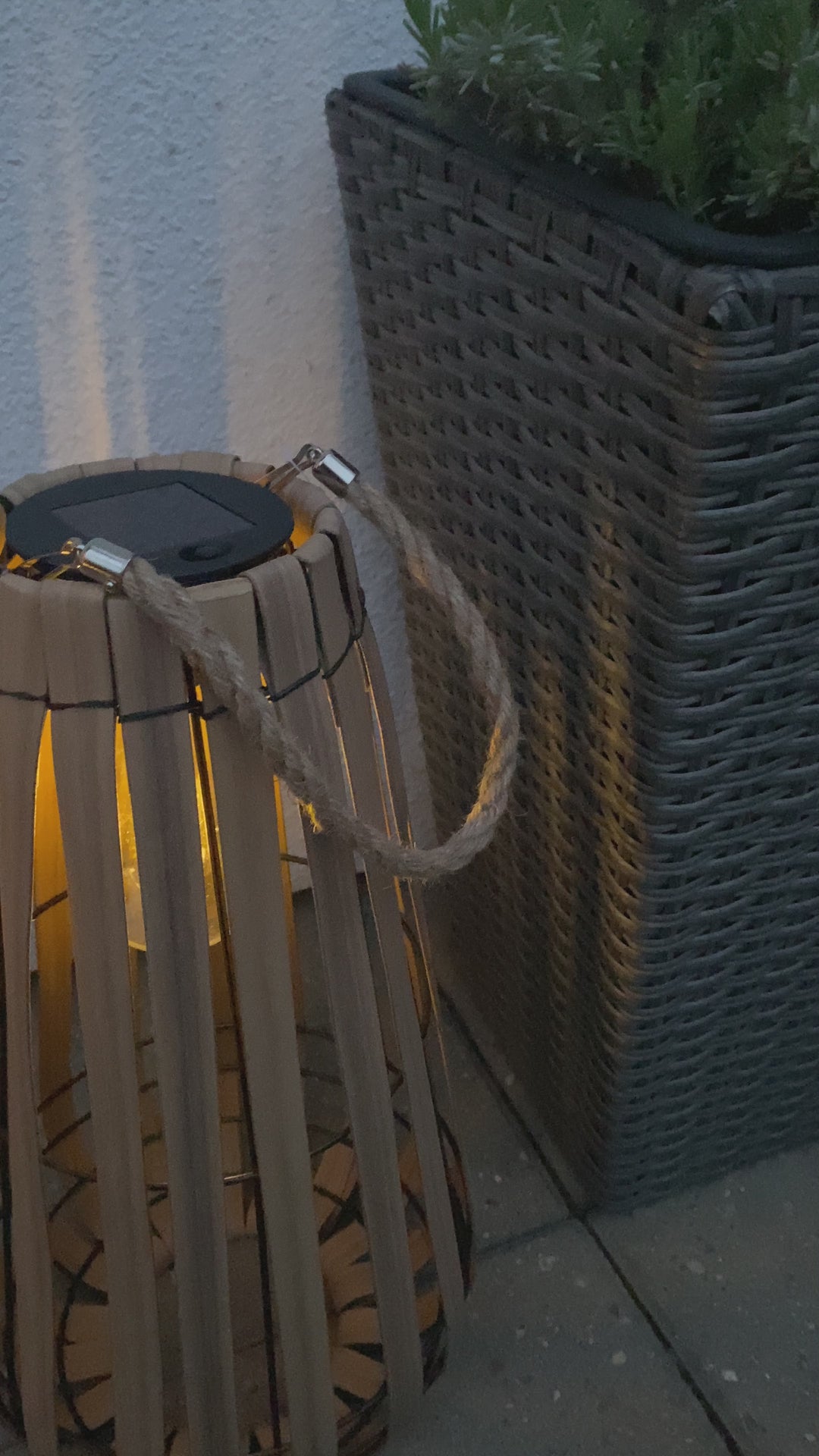 Solcellslykta med glödlampa - 42 cm i brunt