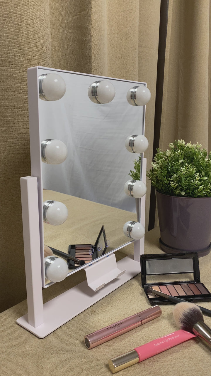 Conzept - make up spejl med lys og mobilholder