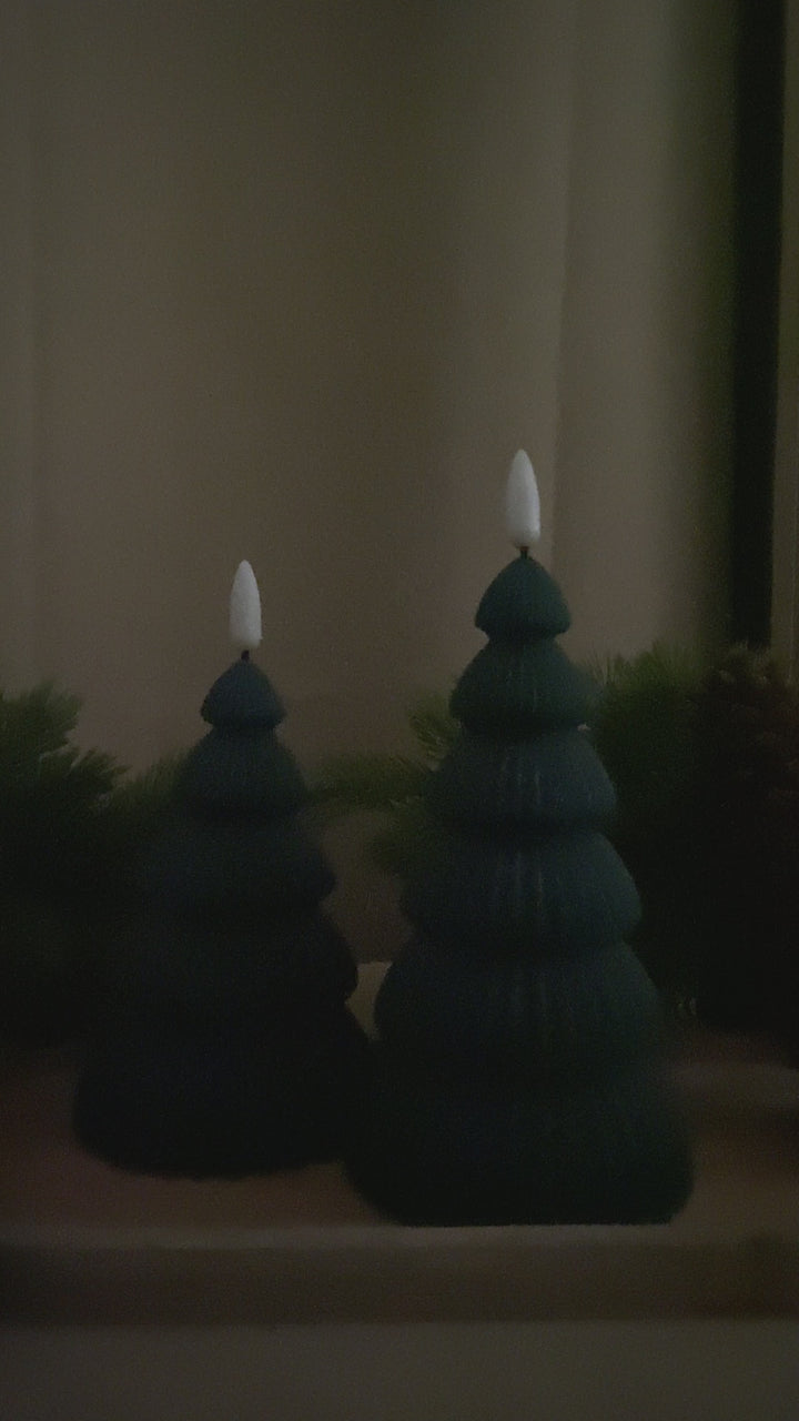 LED juletræ 2 stk. i grøn - med fjernebetjening