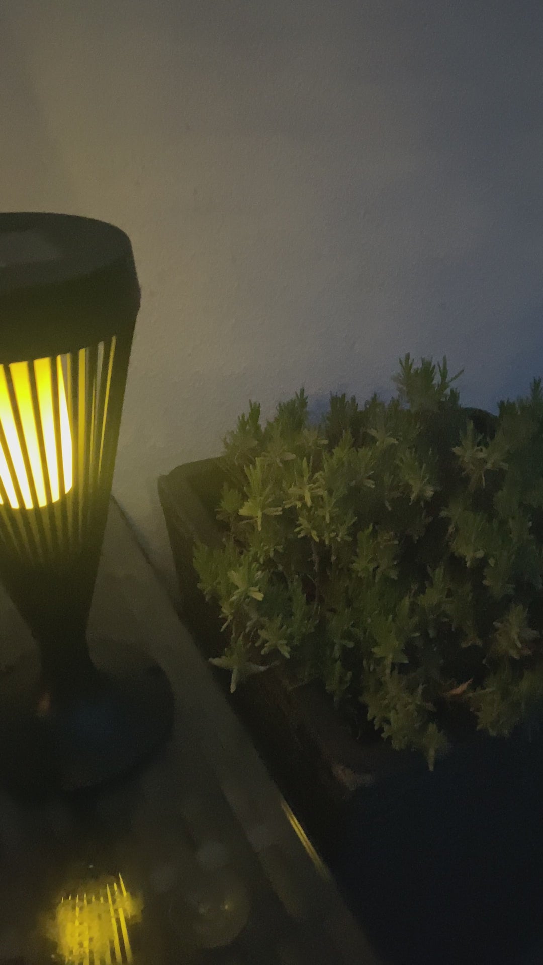 Solcellslampa - 46,5 cm för spjut, bord eller vägg