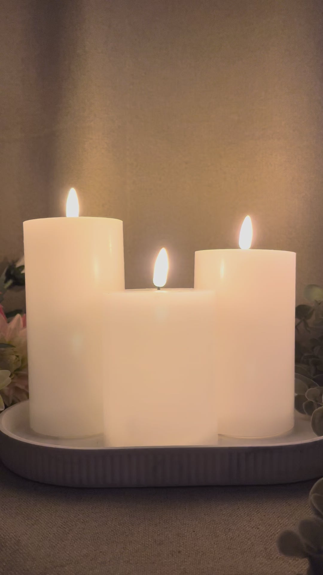 3 LED Bloklys med 3D flamme og fjernbetjening Ø7,5 cm - Hvid