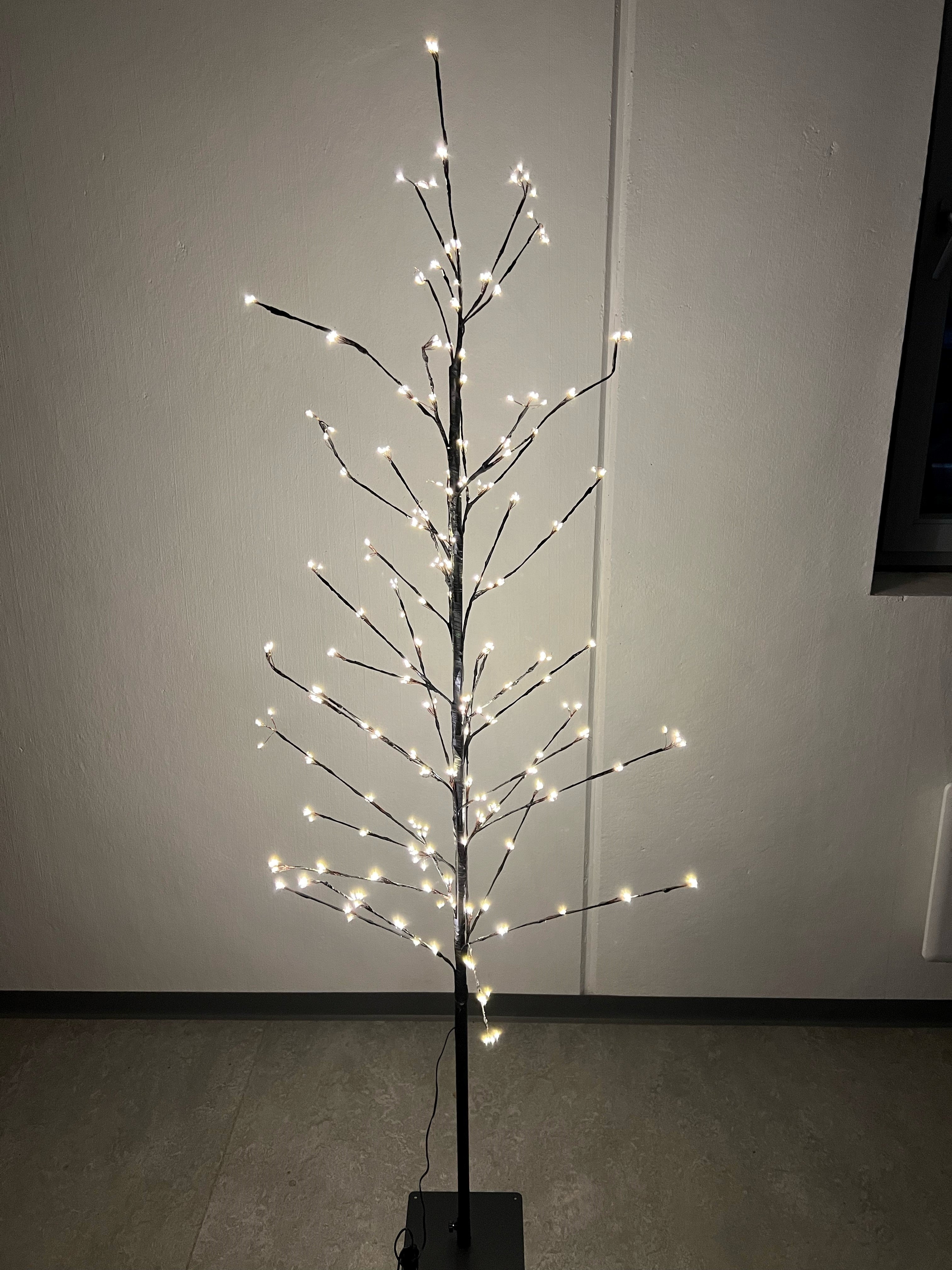 Conzept Christmas - Strängträd 360 LED H150 cm med IP44-adapter