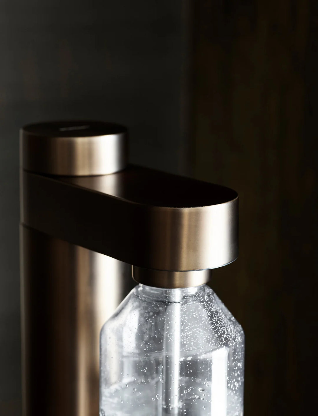 Stelton - Sodavandsmaskine BRUS dark brown metallic