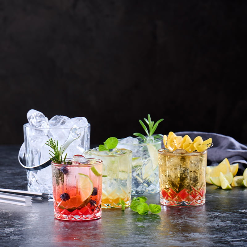 Tag - Eisbehälter mit 4 Whiskygläsern