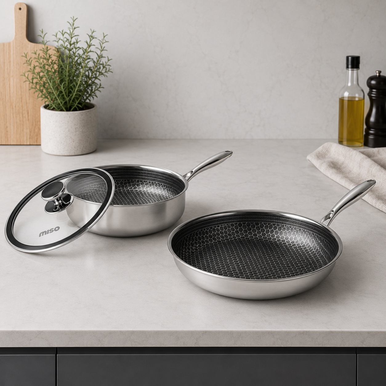 Miso - Hybrid stege- & sautepandesæt 26 & 28 cm inkl. låg