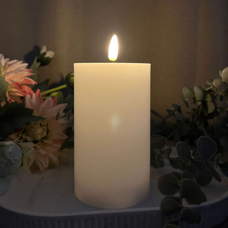 Conzept Electric - Blocklicht 3D-Flamme 12,5 cm weiß mit Fernbedienung