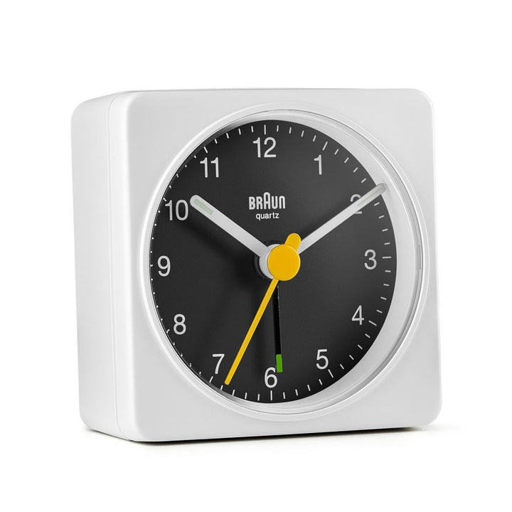 Braun - Classic vækkeur BC02WB quartz firkantet - Hvid