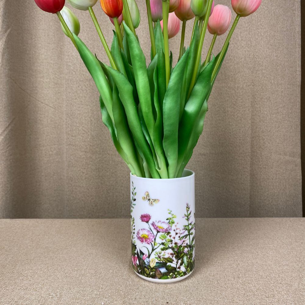 Porslinsvas - Flora - Ø8,9x13,1 cm