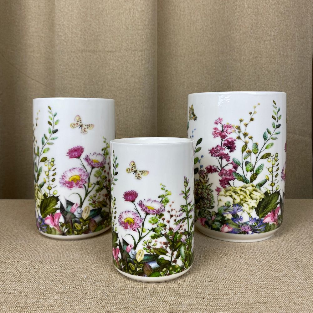 Porslinsvas - Flora - Ø12,8x18,5 cm