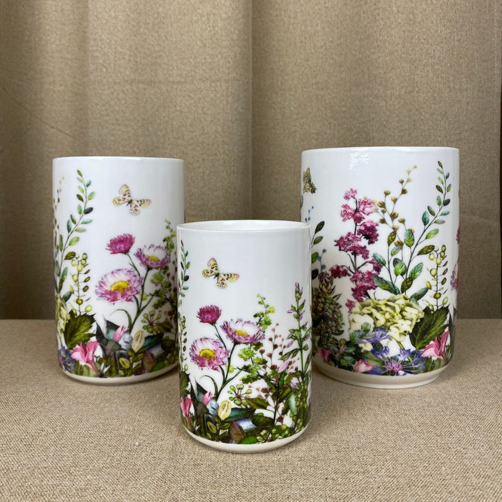 Porslinsvas - Flora - Ø12,8x18,5 cm