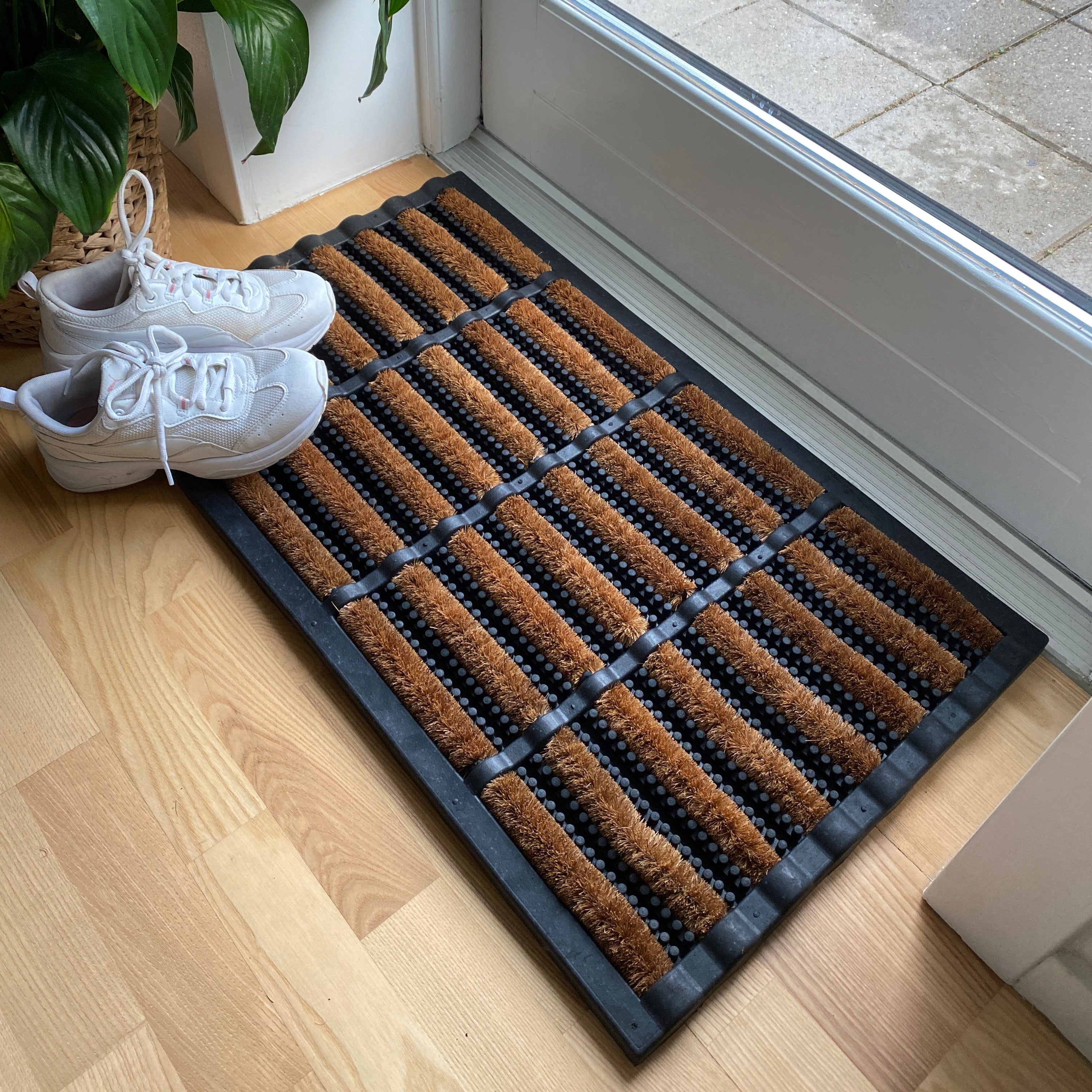 Dørmåtte med børster 40 x 60 cm