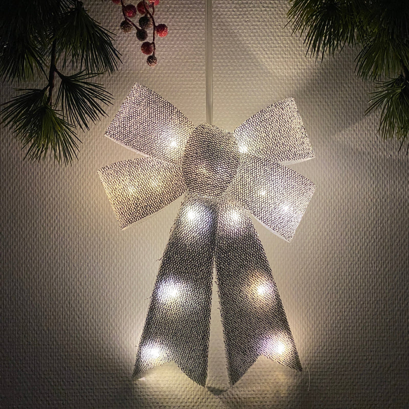 Sirius - Julius sløjfe med LED  - sølv 40 cm