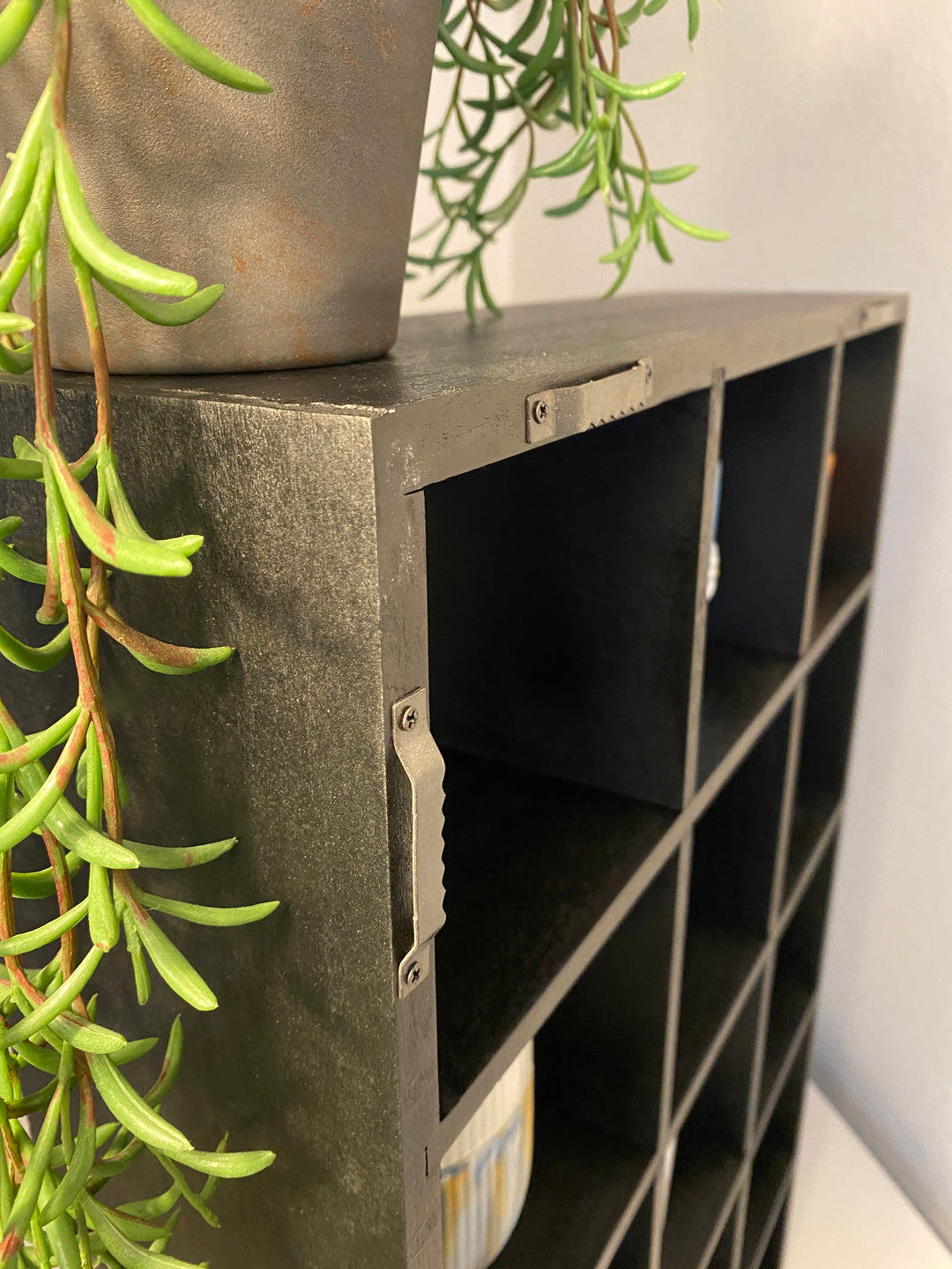 Reol til krus - sort