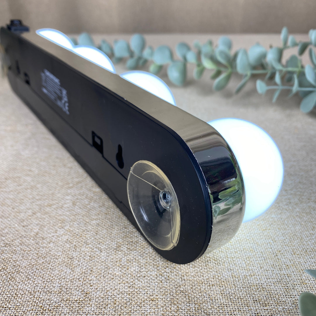 Grundig - Led lys med 4 pære - til batteri