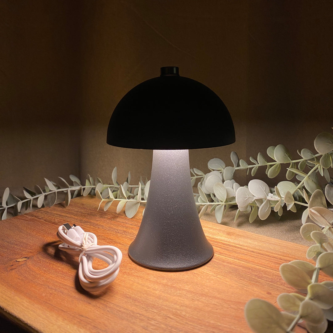 Lampe med LED touch - genopladelig - sort