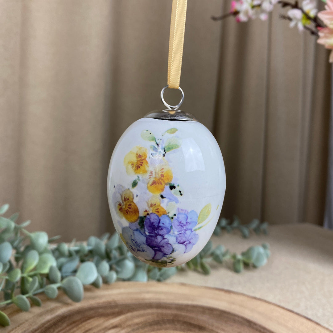 Dekorations æg til ophæng 1 stk. - ass. design stedmoderblomster