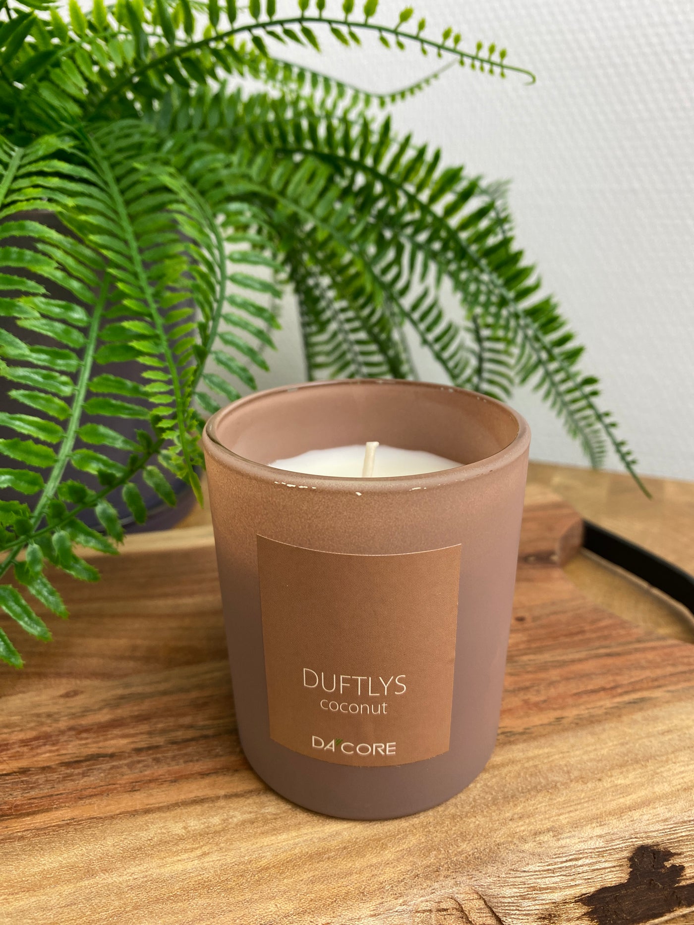 Duftlys - coconut duft i brunt glas