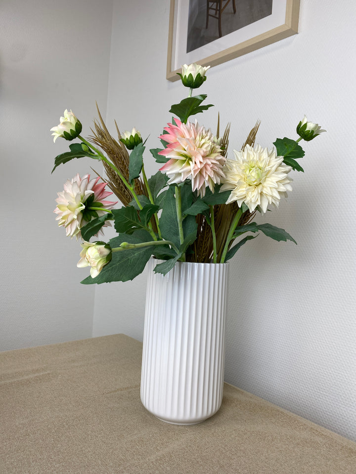 Lyngby - Vasen 25 cm hvid