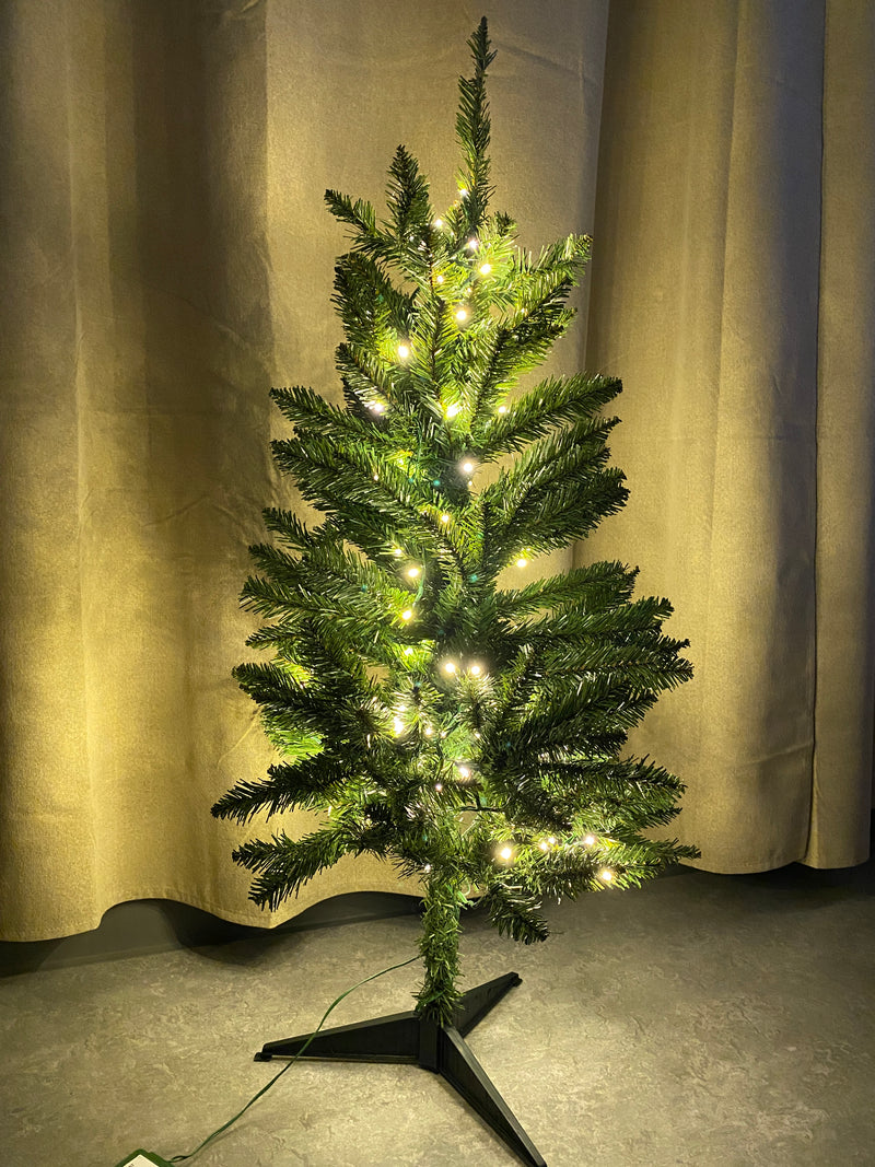 Weihnachtsbaum mit Lichterkette, 90 cm, 100 LEDs, Adapter, Metallfuß, Kunststoff, grün