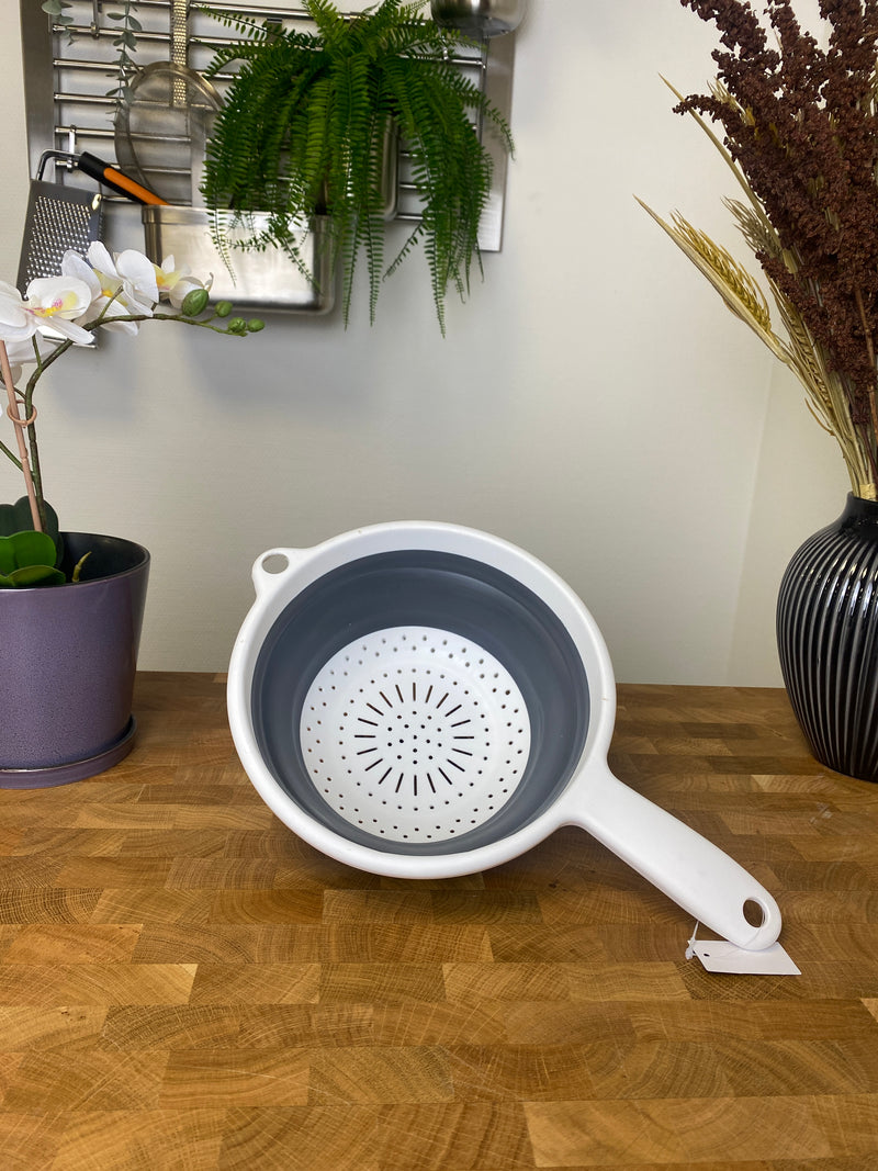 Fällbart durkslag med handtag 20 cm 
