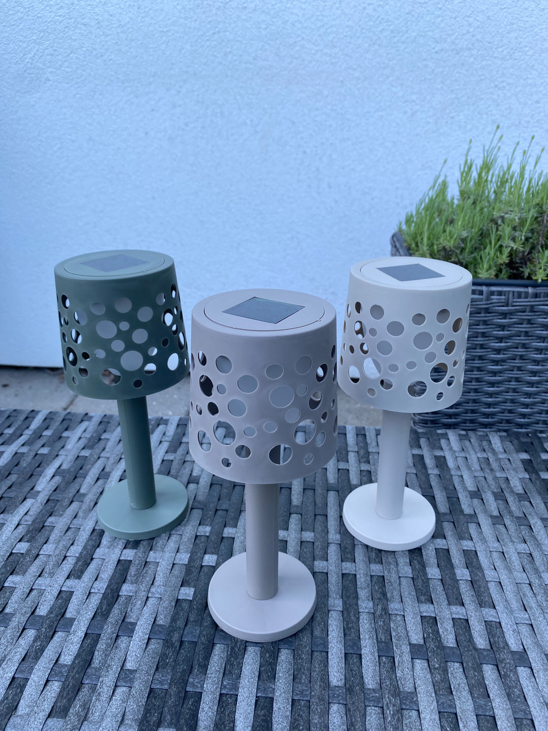 Solcellsdriven bordslampa 1 st. - blandade färger