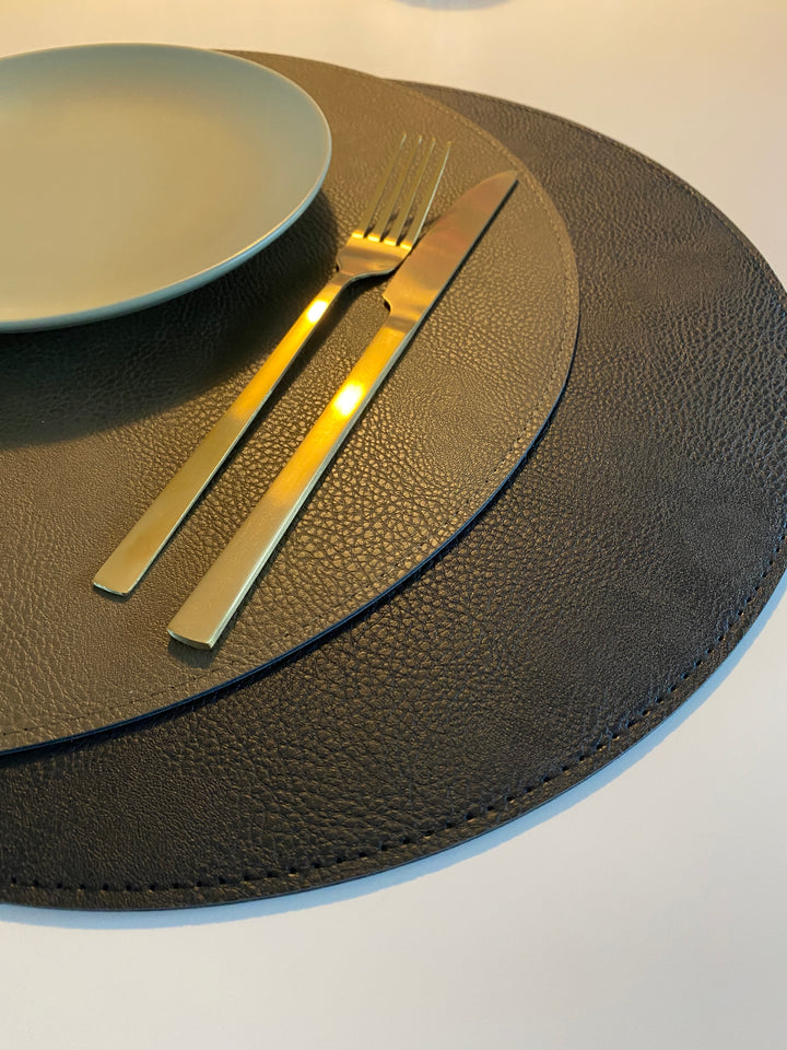 Dækkeserviet vendbar - PU Ø38 cm sort/oliven