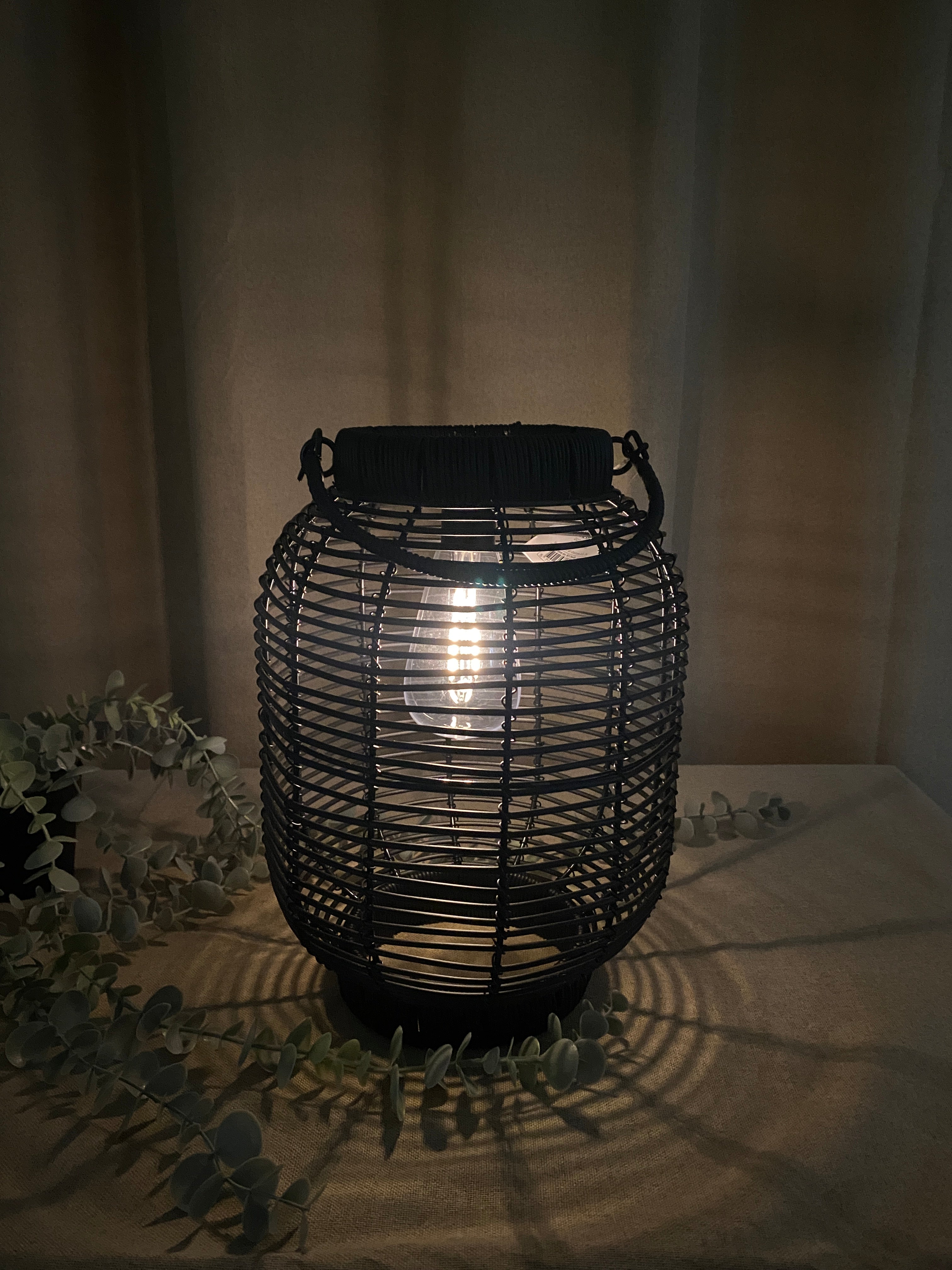 Solar lanterne pære D22x30 cm PVC/metal sort