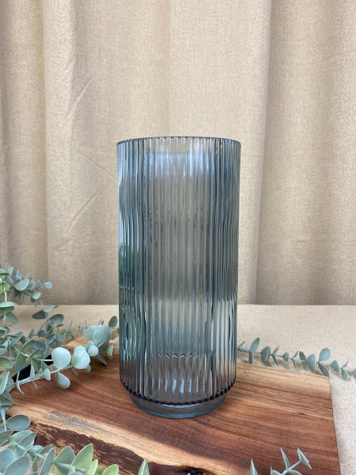 Flora vas - räfflat glas 12x25 cm - 3 ass. färger