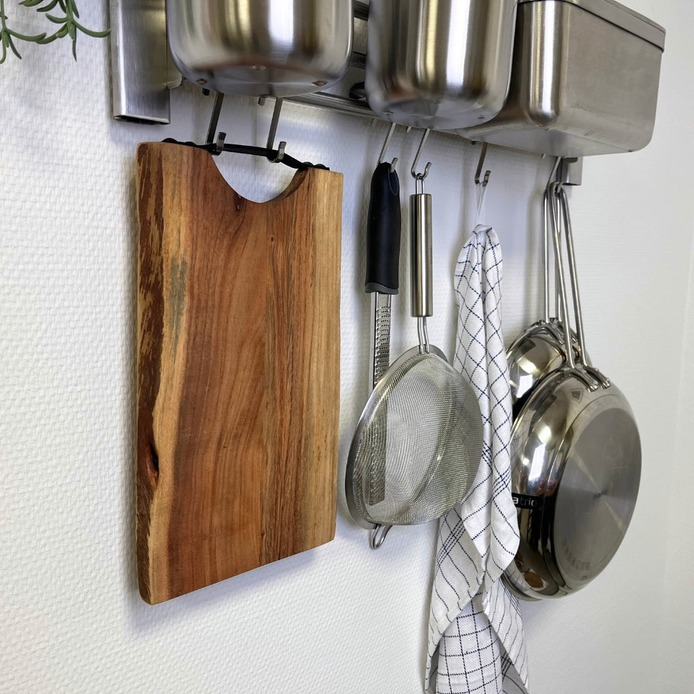 Skærebræt med læderhåndtag 32x18 akacietræ olieret