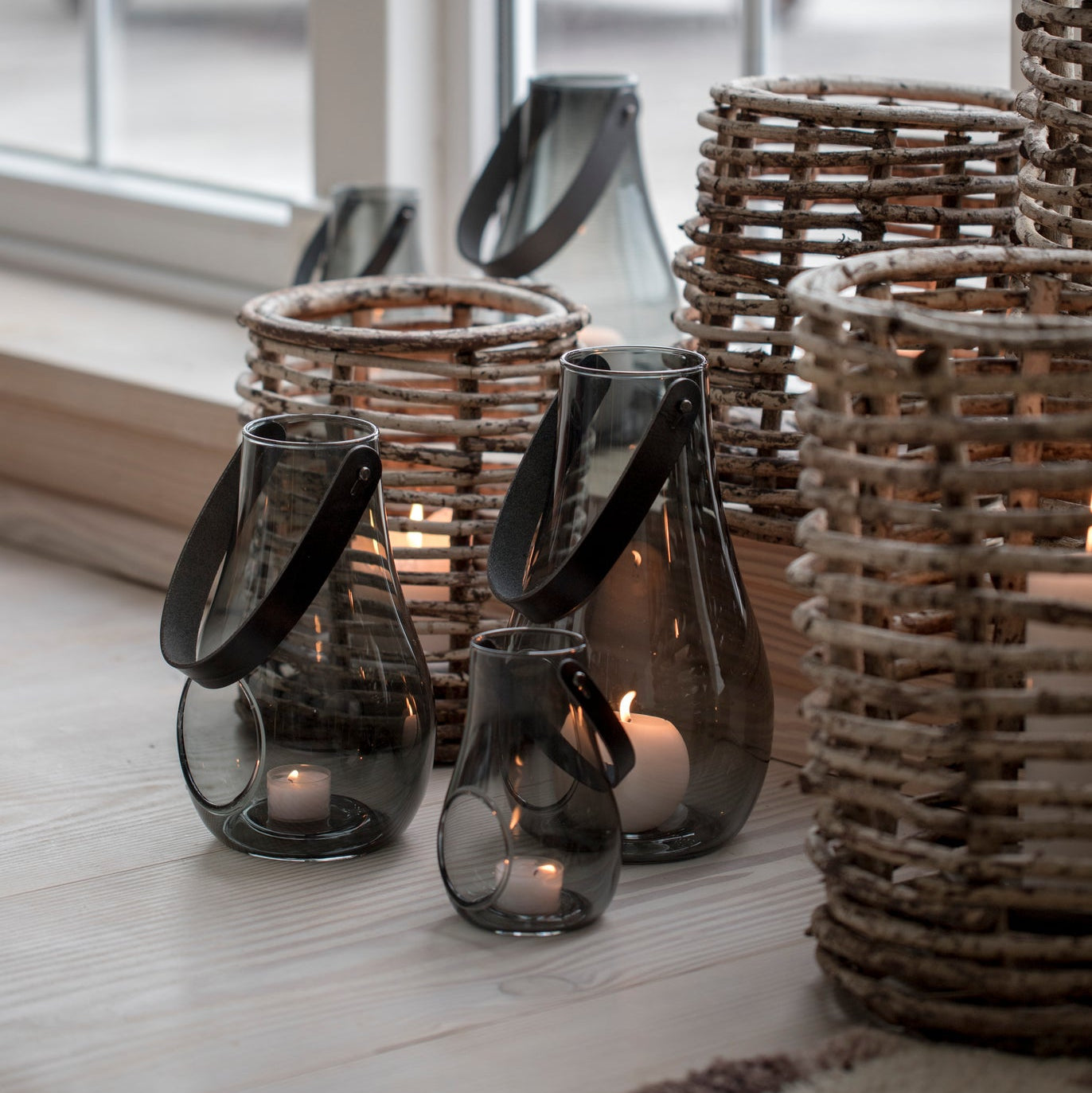Holmegaard - Design with light Lanterne 25 cm smoke – Holger's