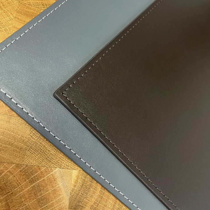 Dacore Platsmatta 35x45 cm återvunnet läder ljusgrå
