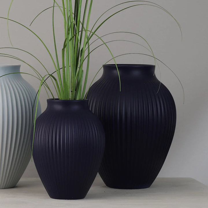 Knabstrup - Vase 20 cm  - ripple mat dark blue
