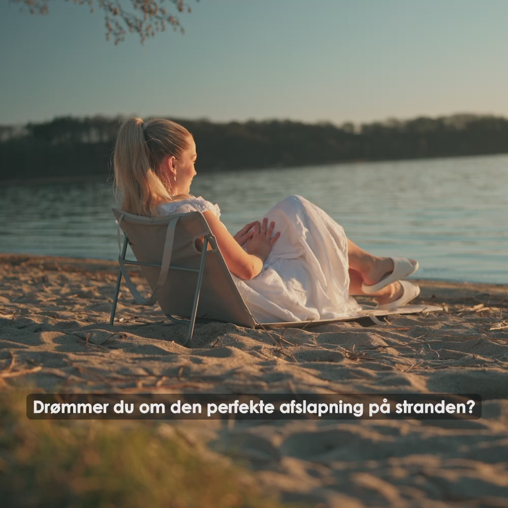 Foldbar strandmåtte med ryglæn
